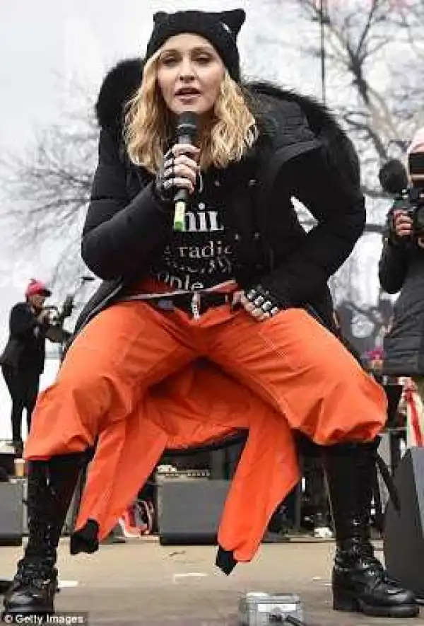 Video: Secret Service to investigate Madonna after she says she wants to blow up the White House at women